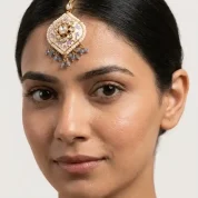 Dream-girl-Kundan-tikka-2