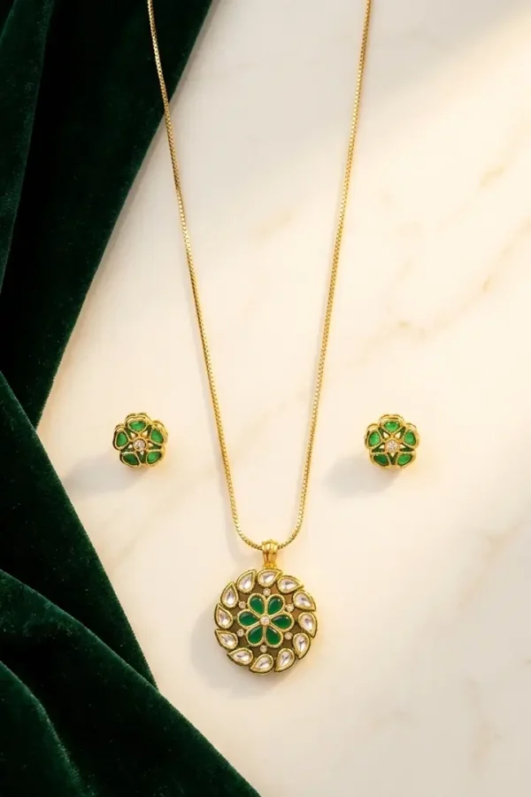 Kundan-Bloom-pendant-set-1 Kundan-Bloom-pendant-set