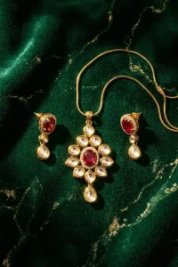 Lovers-Kundan-pendant-set