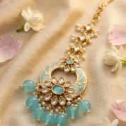Meenakari-kundan-chaand-tikka