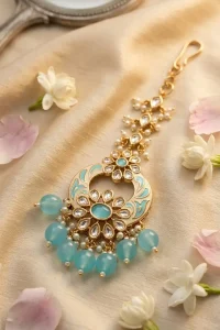 Meenakari-kundan-chaand-tikka