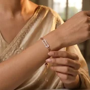 Stunning-Rose-gold-bracelet