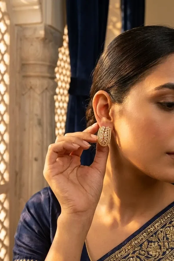 elegant-diamond-leaf-studs